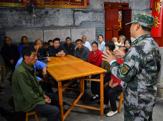 民兵學(xué)習宣講。受訪(fǎng)單位供圖